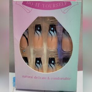 Press-On Nails- Elegant Blue and Nude Color - Long